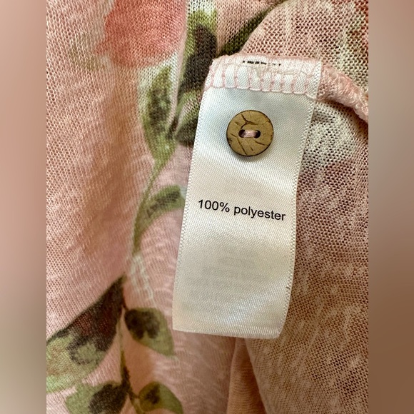 Maurices Pink Floral Shirt Size Small - Picture 4 of 8